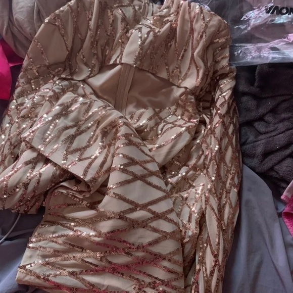 Rose gold dress - Picture 2 of 2